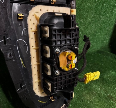 Подушка Безопасности пассажирская Cadillac Escalade 2015-2019 84249345 ; 23487556 ; 23221806 ; 23202890 ; 23255515