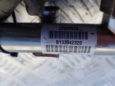 Топливная рампа правая (3.6L) Chevrolet Camaro 2009-2016 12629929; 12634126; 12629930