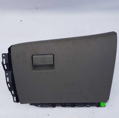 Бардачок Cadillac SRX 2009-2016 22800352; 20940473; 20902936; 20910371