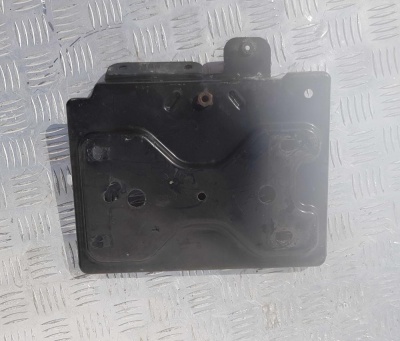 Кронштейн/Площадка АКБ Chevrolet Tahoe 2006-2014 15947428; 15872637; 25826079