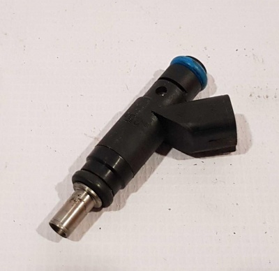 Форсунка топливная Chrysler (4.7L/5.7L) 4591851AA