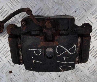 Суппорт тормозной передний левый Chevrolet Tahoe 1999-2006 18025700; 25848001; 19331022