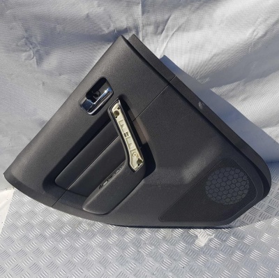 Обшивка двери задней левой Hummer H3 2005-2010 25996305; 25788727; 15818394