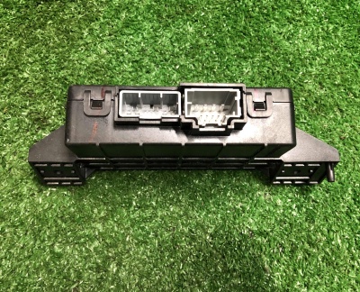 Модуль управления сидениями третьего ряда Chevrolet Tahoe / Escalade 2021-н.в. 84939369 ; 84832675