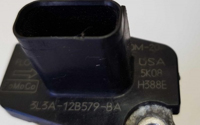Датчик массового расхода воздуха/ДМРВ Ford Explorer 3-4 3L3A 12B579