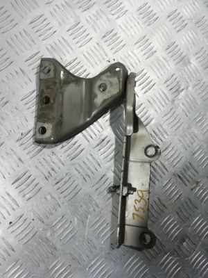 Петля капота левая Hummer H3 2005-2010 15839138