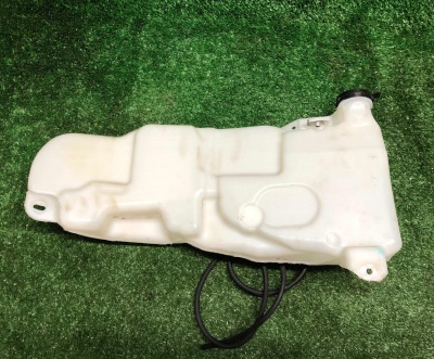 Бачок стеклоомывателя Chevrolet Tahoe / Escalade 2021-н.в. 84816822