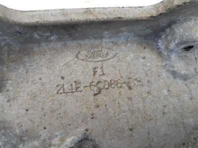 Крышка цепи ГРМ Ford Expedition 2002-2004 (5.4L) 2L1Z 6019 AA; 2L1E 6C086 CB