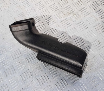 Воздуховод под панелью торпедо левый Cadillac SRX 2009-2016 25876675