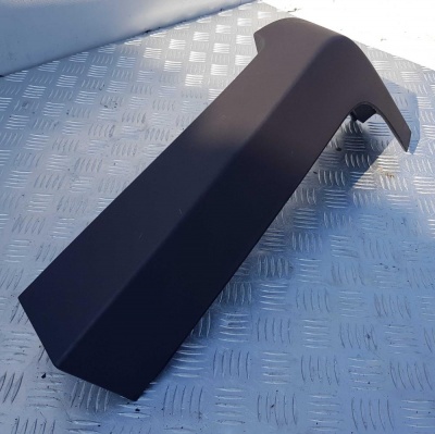 Накладка стойки багажника правая внешняя Hummer H3 2005-2010 25830079; 15823740; 15296757; 15235628; 15235531; 15196026