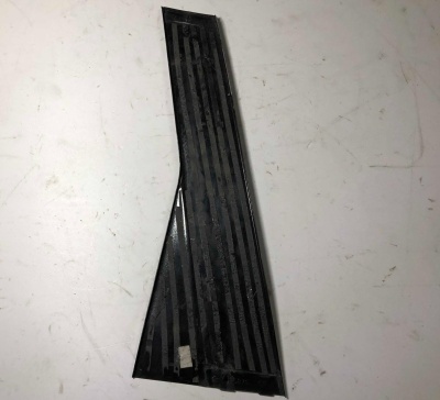 Накладка стойки задней правой Jeep Grand Cherokee WK2 2011 57010448AB