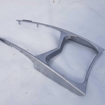 Накладка центральной консоли Cadillac SRX 2009-2016 20825492; 25871316