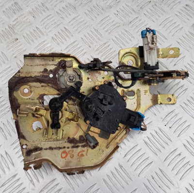 Замок багажника Chevrolet Tahoe 1999-2006 15808595; 15250765; 15199583; 15093457; 15764041; 15753091; 15054327