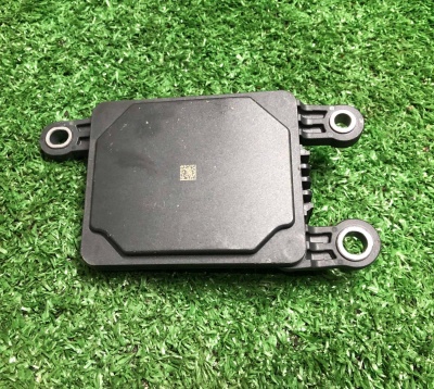 Радар круиза Chevrolet Tahoe / Escalade 2021-н.в. 84948289 ; 84948290