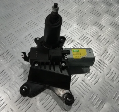 Мотор стеклоочистителя заднего стекла Chevrolet Tahoe 2006-2014 25923437; 25799536; 15282187