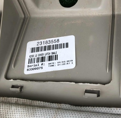 Накладка замка крышки багажника Cadillac Escalade 2015-2020 23183558