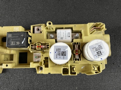 Контактор / блок предохранителей силовой батареи Ford Mustang Mach-E 2021-н.в. NK4Z 10C666 E, NK48 10C666 BB