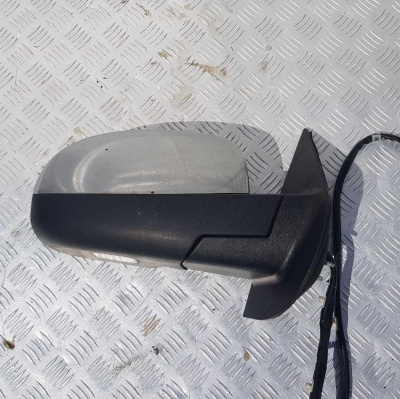Зеркало заднего вида правое Chevrolet Tahoe 2006-2014 25782166