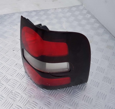 Фонарь задний правый (с дефектом) Ford Explorer 4 2006-2010 6L2Z 13404 CA