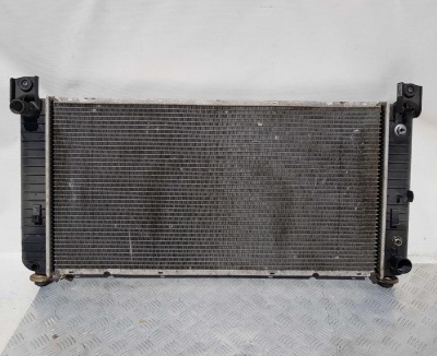 Радиатор двигателя Cadillac Escalade 2006-2014 15841571; 22840117; 22840116
