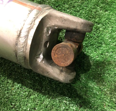 Карданный вал задний Chevrolet Tahoe / Escalade 2015-2020 84202541 ; 23251187 ; 23147486 ; 23469167 ; 23209518 ; 23469169 ; 23147489