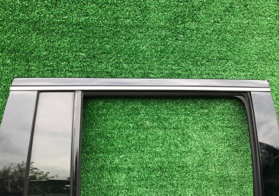 Молдинг верхний задней правой двери Cadillac Escalade (ESV) 2015-2020 23224858 ; 23173660