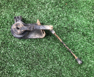 Датчик уровня высоты задний левый Cadillac Escalade  (ESV) 2015-2020 23152098