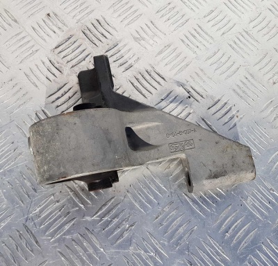 Опора ДВС Ford Escape Hybrid 2007-2012 6M6Z 6M007 A; 6M64 6M007 AA