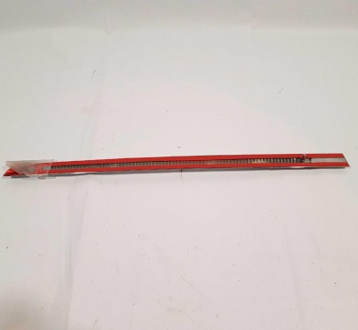 Молдинг двери задней правой Cadillac Escalade 2006-2014 15876402; 15200337