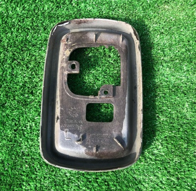 Накладка декоративная обшивки двери второго ряда левая Chevrolet Express 2003-2004 20934640 ; 25751115 ; 25727239 ; 20934639