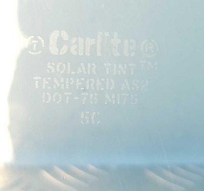 Стекло двери передней правой Ford Expedition 2003-2006 2L1Z 7821410 AA; 2L74 78214A50