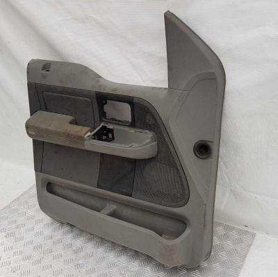 Обшивка двери передней левой Ford F150 2004-2008 5L3Z 1523943 DAA; 5L34 1523943 DC32NC