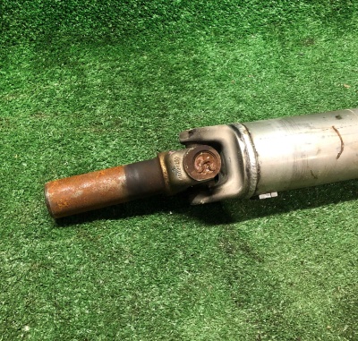 Карданный вал задний Chevrolet Tahoe / Escalade 2015-2020 84202541 ; 23251187 ; 23147486 ; 23469167 ; 23209518 ; 23469169 ; 23147489