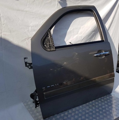 Дверь передняя левая Chevrolet Tahoe 2006-2014 22892591