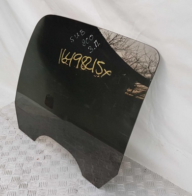 Стекло двери задней правой Chevrolet Suburban 2006-2014 15175372; 15175370