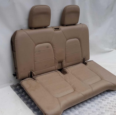 Сидения кожаные Ford Explorer 3 2L2Z 7862901;2L2Z 7862900; 2L2Z 7864416; 3L2Z 7863804; 3L2Z 7866600; 1L2Z 7863840; 1L2Z 7866800