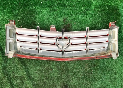 Решетка радиатора Cadillac Escalade 2002-2005 15162129 ; 15045068 ; 15070108 ; 88979849