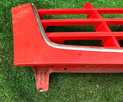 Решетка радиатора Cadillac Escalade 2002-2005 15162129 ; 15045068 ; 15070108 ; 88979849