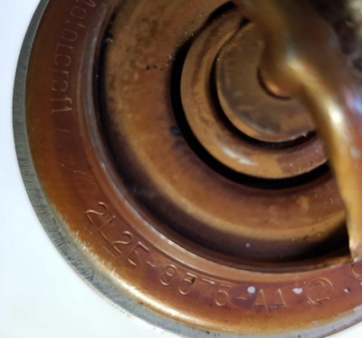 Термостат Ford Explorer 3-4 2L2E 8575 AA; 2L2Z 8575 AA