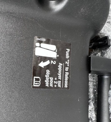 Сиденье третего ряда правое Chevrolet Tahoe 2006-2014 20963259