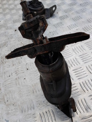 Механизм подъема запасного колеса Chevrolet TrailBlazer 2001-2009 25911640