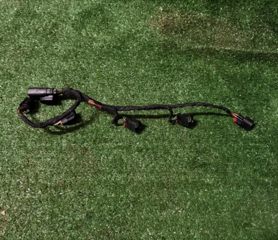 Коса проводки топливной рампы левая  Cadillac Escalade / Tahoe 2014-2020 12623131 ; 28329581 ; 12690459