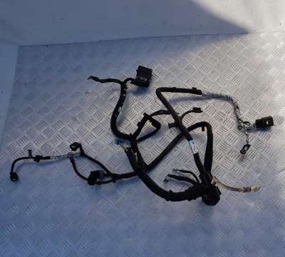 Коса проводки подкапотная от аккумулятора Ford Explorer 5 DB5Z 14300 B; DB5T 14B060 BC