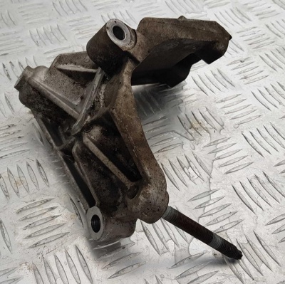 Кронштейн генератора (3.6L) Chevrolet Camaro 2012-2015 12612734