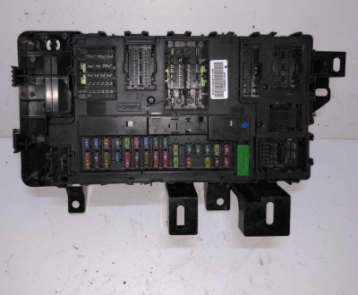 Блок предохранителей (BCM) Ford Mustang 2015 FR3Z 15604 E ; FR3T 15604 BJ / BG/BH/BK
