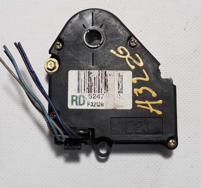 Моторчик заслонки отопителя Chevrolet Tahoe 1999-2006 52474810