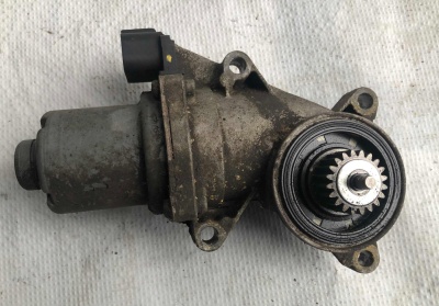 Моторчик раздаточной коробки Cadillac Escalade / Tahoe 2007-2020 23369032 ; 23355888 ; 23319286 ; 19133168 ; 19256064 ; 19258696