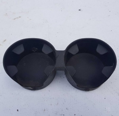 Вставка в подстаканник задний Chevrolet Tahoe/Avalanche 2006-2014 25793661