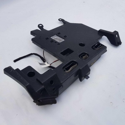 Дефлектор воздуховода панели торпедо в ноги пассажира Cadillac SRX 2009-2016 20932911; 20847265;