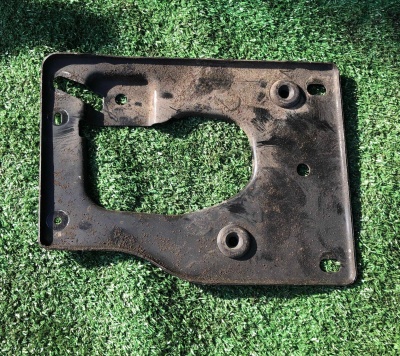 Кронштейн воздушного фильтра Cadillac Escalade / Tahoe 2014-2020 23114339